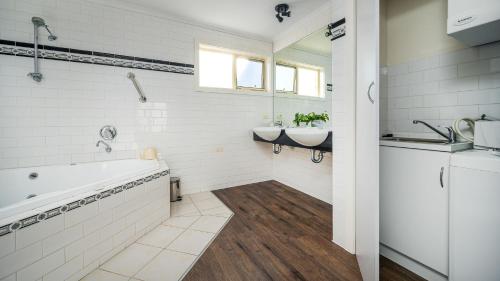 One-Bedroom House image 1