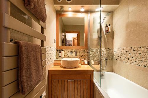 Avoriaz Chalets Chalet Ardoisiere - image 10