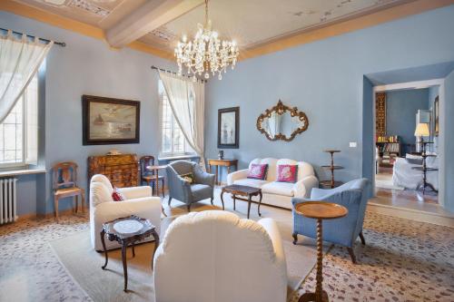 Villa Oleandra with Pool up to 12 People