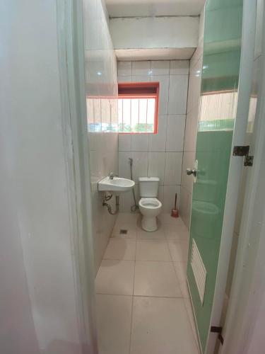 Bathroom, Scott's Seaview Resort in Danao City