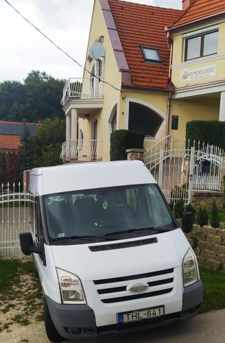  Tornyos Vendégház in Eplény