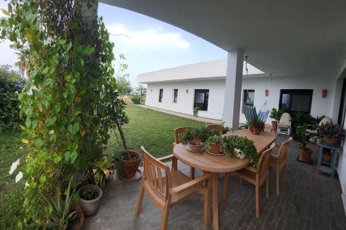 Family house with nice garden 10min from Sanlúcar Family house with nice garden 10min from Sanlúcar