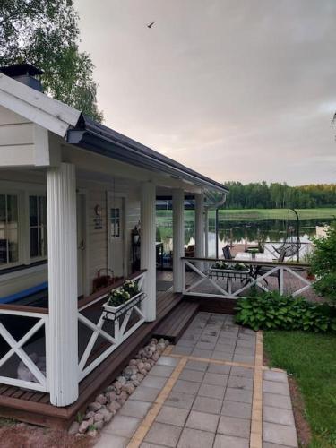 B&B Kouvola - Arolahti Suite ( Rapojärvi ) - Bed and Breakfast Kouvola