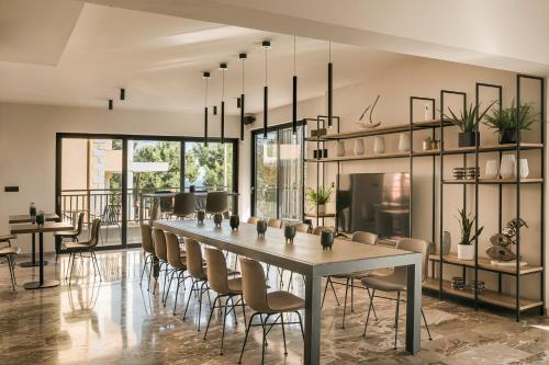 Skala Hotel – Skala, NC