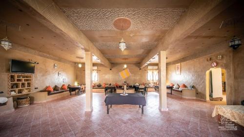 Étterem, L'homme Du Desert A Merzouga in Ksar Tanamouste