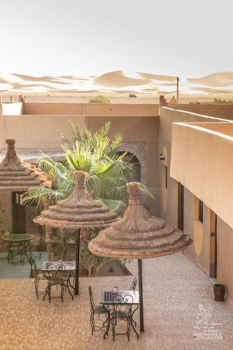 A szálláshely kívülről, L'homme Du Desert A Merzouga in Ksar Tanamouste