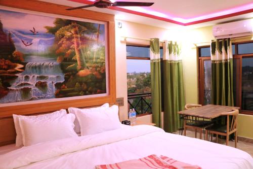 King Suite with Shared Balcony