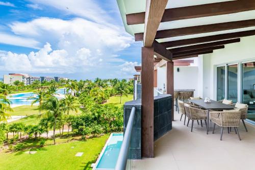Casa Cielo Ocean View Penthouse condo - image 2