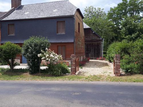 Gîte¨ La Maison du sculpteur ¨ gîte à louer Mainbresson