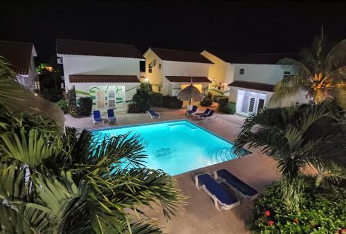 בריכת שחיה, Apartment Lagoon Ocean Resort in לגון