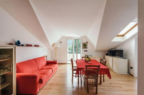 Casa Filippo Large 3 room apartment, close to the beach, free WIFI internet