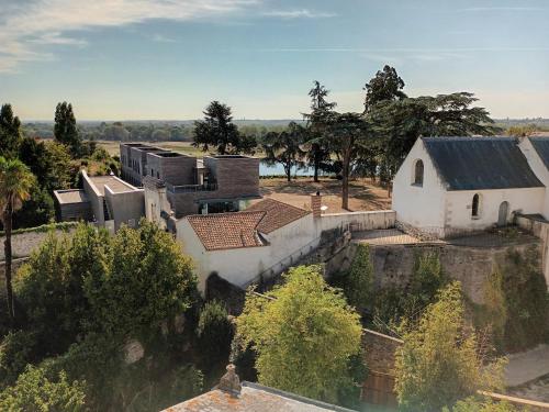 grand gîte terrasse vue Loire et château d'Ancenis