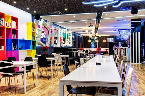 Bar/ Salón, Urban Youth Hostel in València