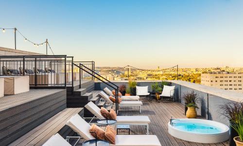 Pezsgőfürdő, Brown Machne Yehuda, a member of Brown Hotels in Ein Karem