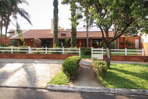 Casa Espaçosa 4QTS Ideal p família Boa Localização