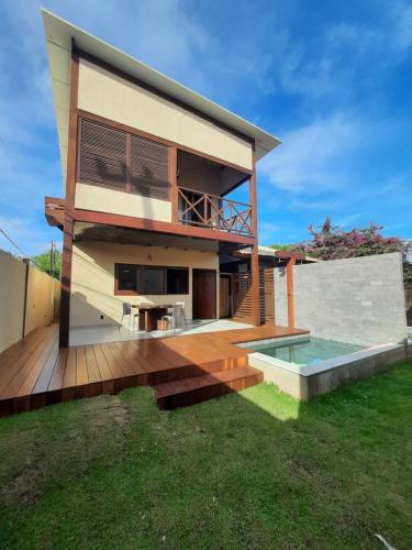Casa ampla com piscina e hidromassagem