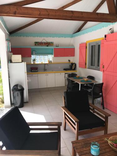 cuisine, Gites le petit voyageur in Berard