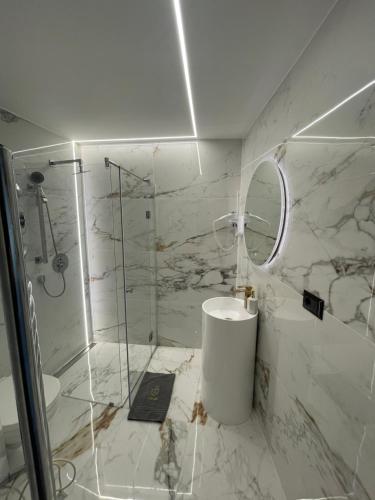 VIP SUITE JACUZZI - image 7