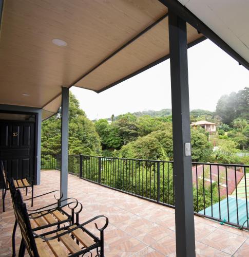 Vista exterior, Cabinas Eddy B&B in Monteverde