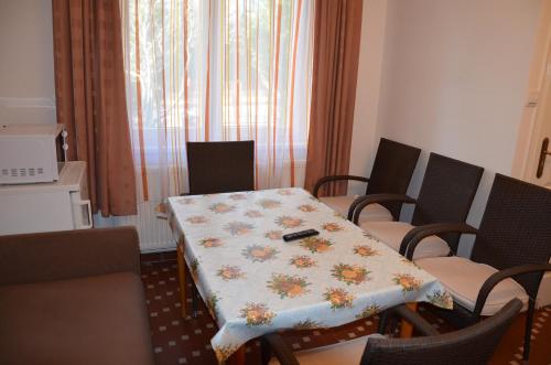 Orchidea Apartman - image 13