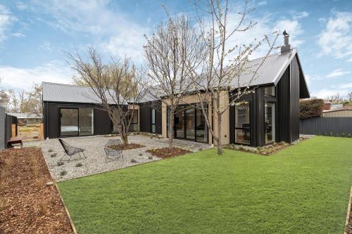 Luxe Arrowtown Home