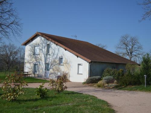 Gîte Montaiguët-en-Forez, 5 pièces, 8 personnes - FR-1-489-371