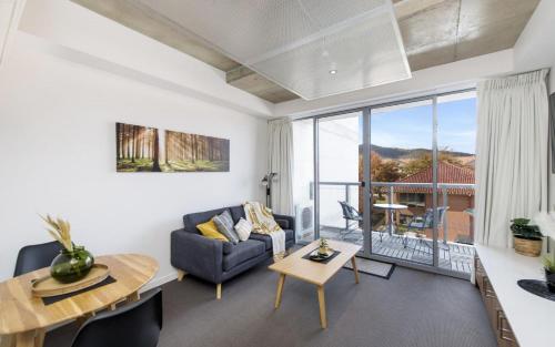 B&B Canberra - Mode Apartments Braddon ACT - Bed and Breakfast Canberra