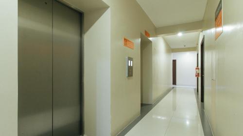 RedDoorz Plus near Nakpil St Taft Avenue, Manila (photo 8)