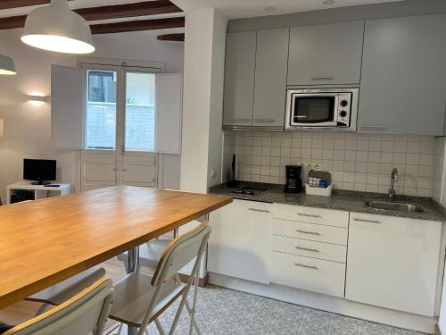 Ripoll Apartments - image 13