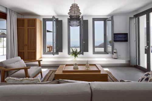 Kamini Santorini Villas