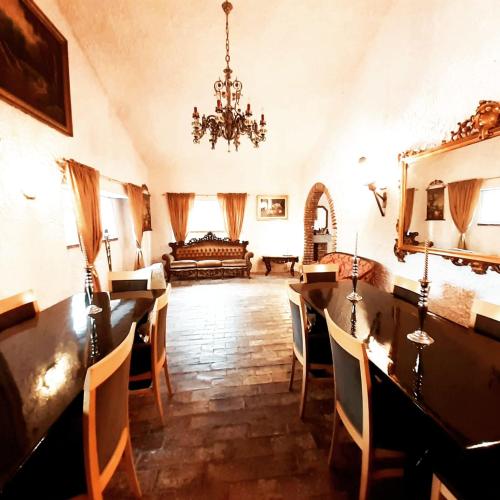 DIMORA IL CAMALEONTE apartments in nature with pool