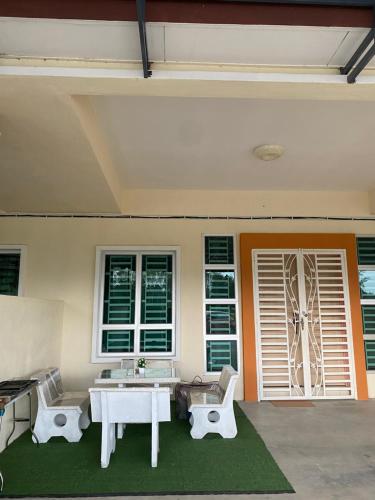 . Cik Misi Homestay