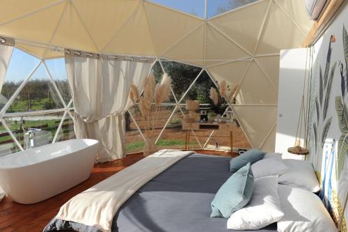 Melograno Bubble Glamping - Hotel - Vasanello