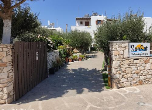  Sunset studios and apartments for Adults over 21 only in Naoussa