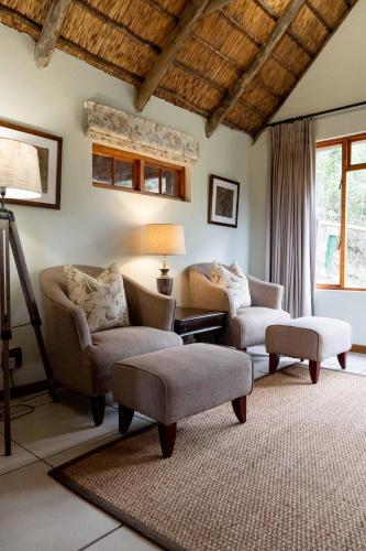 Woodbury Lodge - All Inclusive in Amakhala Game Reserve