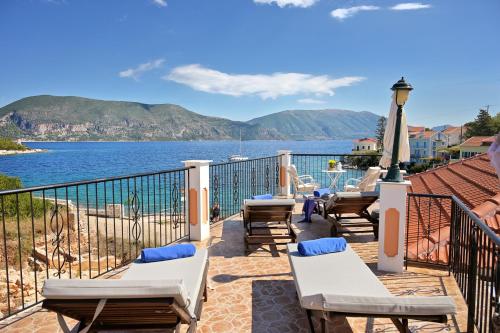 Villa Ireni Waterfont