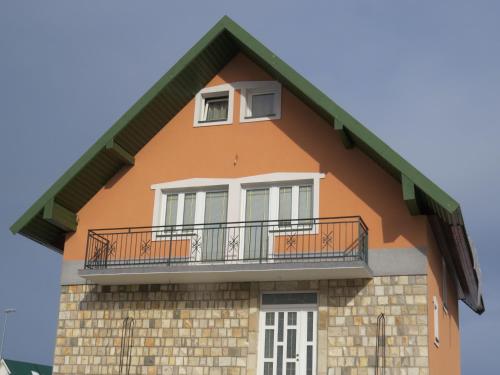 Rooms and Bungalows Sreten Žugić - image 12