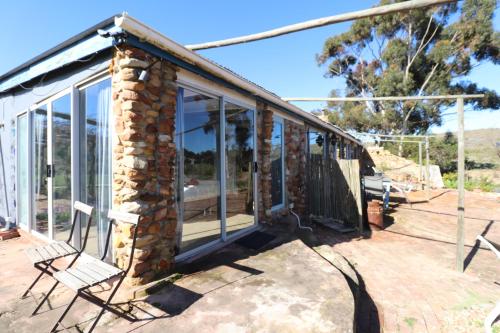 The Riverstone - Romantic Hideaway by the River - loadshedding free! The Riverstone - Romantic Hideaway by the River - loadshedding free!