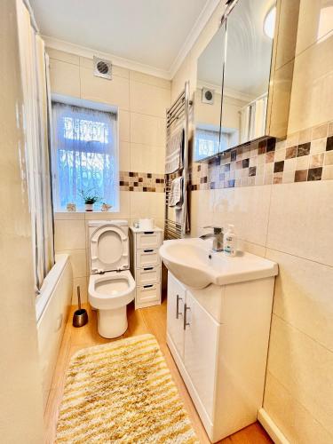 Guest House Rooms Birmingham - image 11