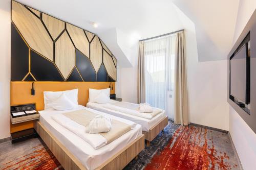 Avar Hotel - image 7