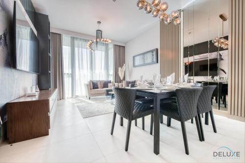 Elegant 2BR at Downtown Views Downtown Dubai by Deluxe Holiday Homes, Dubai (photo 3)