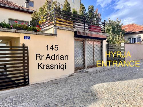Convini Bed & Bathroom Homestay, Pristina (photo 7)