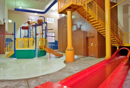 Holiday Inn Omaha Downtown - Waterpark by IHG Holiday Inn Omaha Downtown - Waterpark by IHG