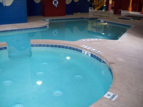 Holiday Inn Omaha Downtown - Waterpark, an IHG Hotel