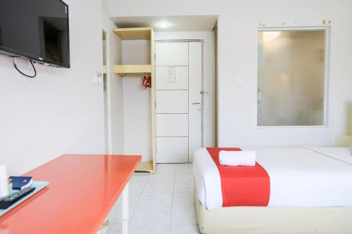 RedDoorz Plus at Sunrise Hotel Sanur – Sanur, CO