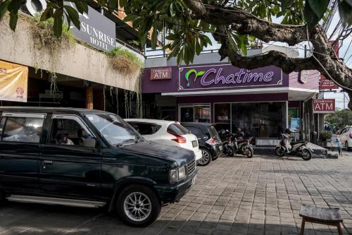 RedDoorz Plus at Sunrise Hotel Sanur – Sanur, CO