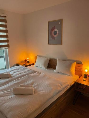 2 bedrooms, 4 beds