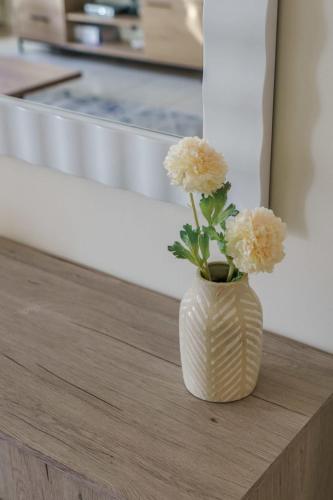 Bright Apartment in the Heart of Marina by GuestReady - image 11
