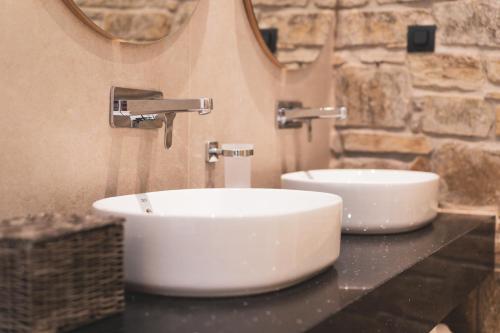 Deluxe Suite with Private Pool and Sea View image 10