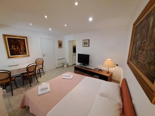  Apartment Bauk, Unterkunft in Draga Bašćanska